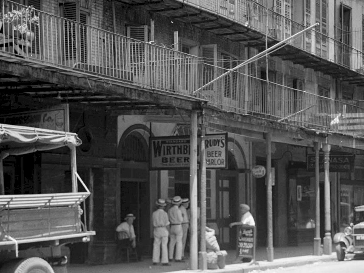 Q&C HotelBar New Orleans, Autograph Collection®